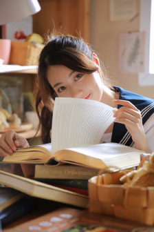 康斯坦丁下载